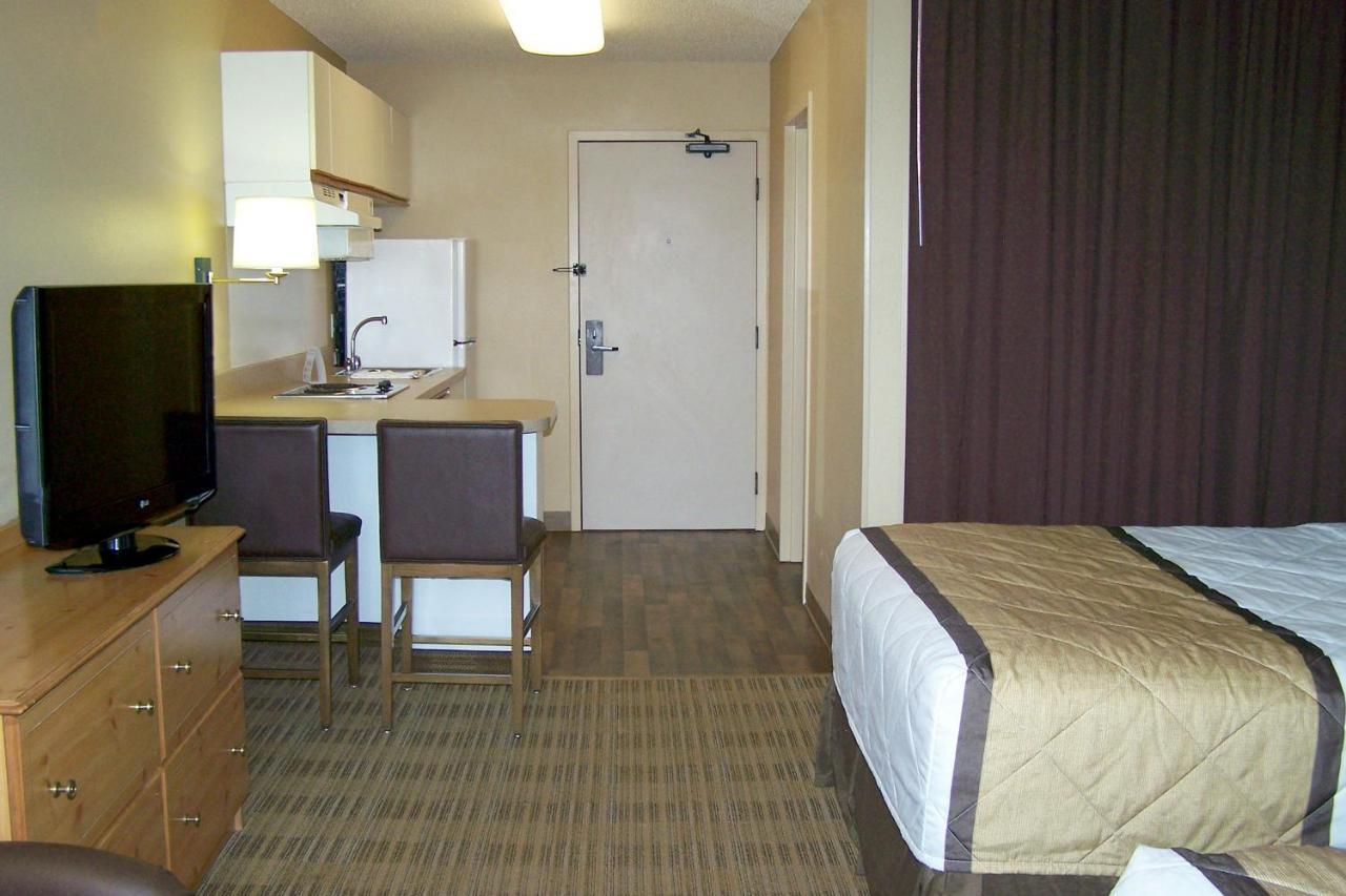 Extended Stay America Select Suites - Chicago - Lombard - Oakbrook Oakbrook Terrace Exterior foto