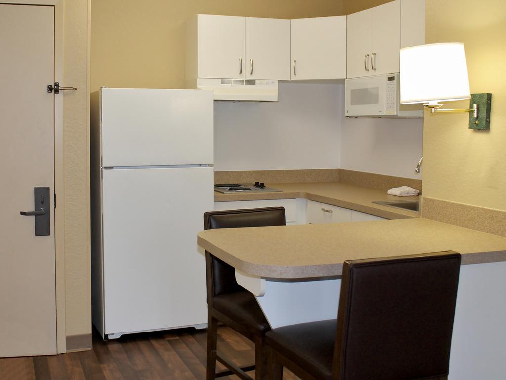 Extended Stay America Select Suites - Chicago - Lombard - Oakbrook Oakbrook Terrace Exterior foto